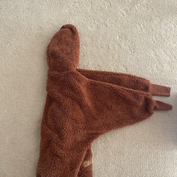 Warm Brown Nordic Beach Wrap - Picture 2 of 4